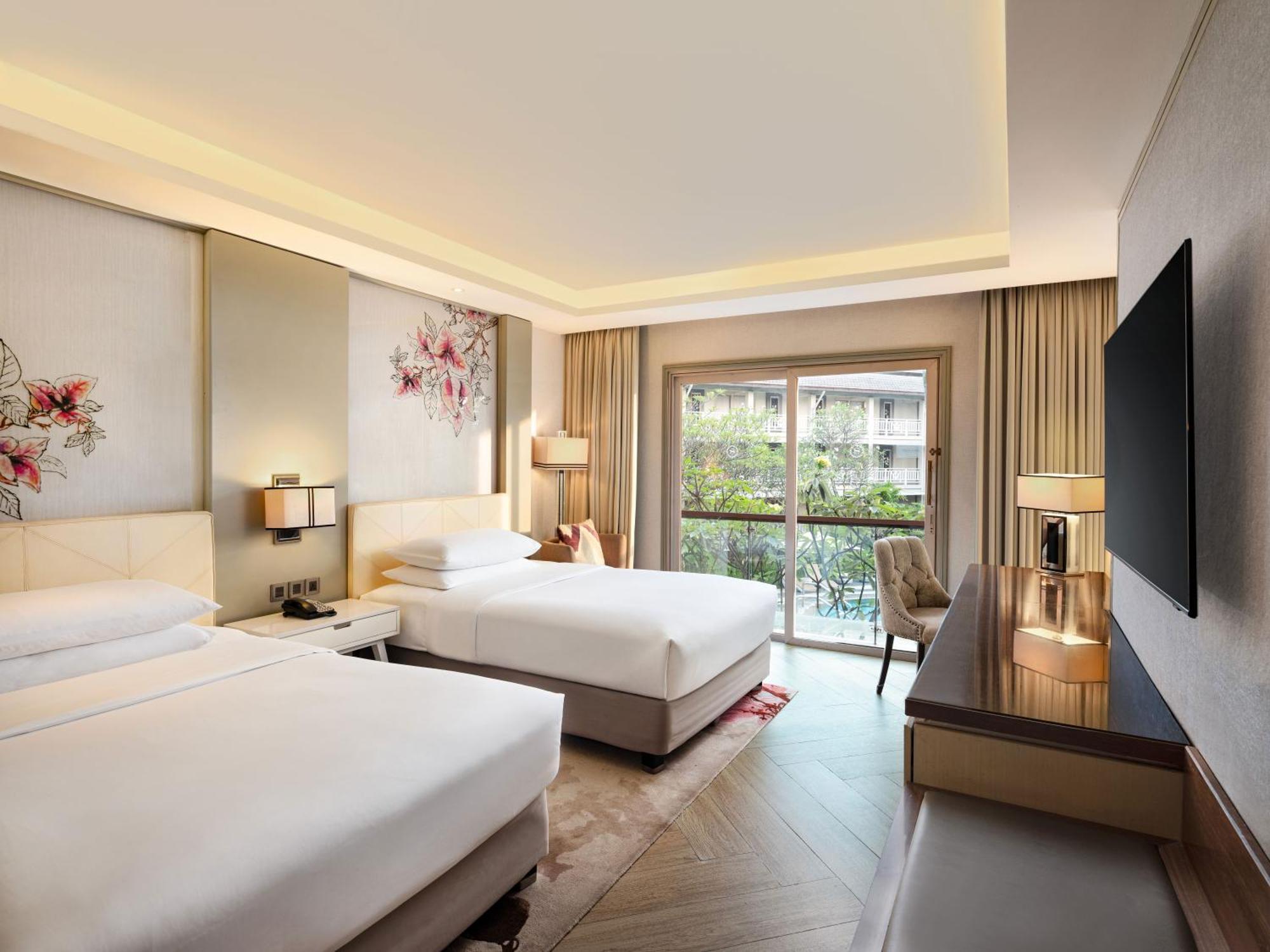 Sheraton Bandung Hotel & Towers Exterior photo